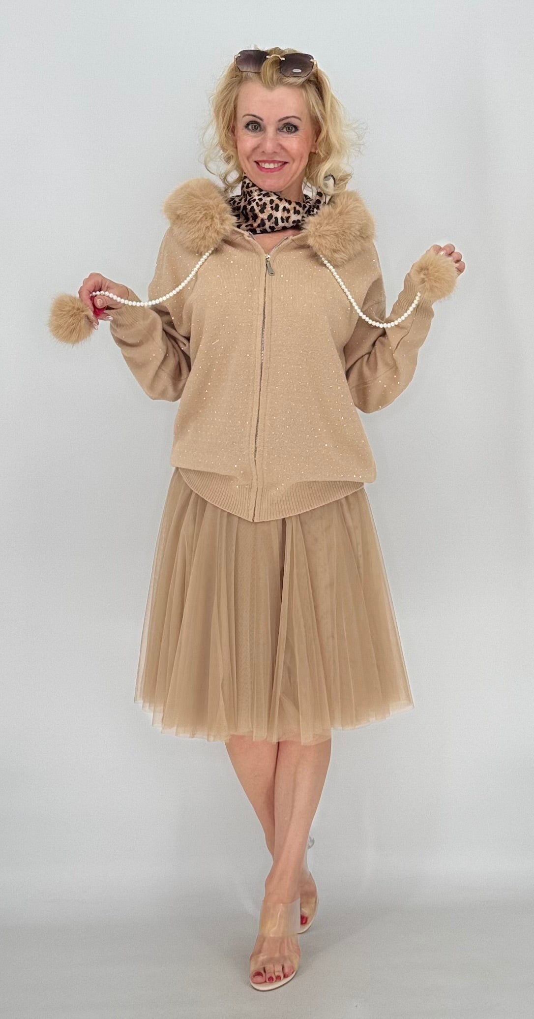 Kuschelige Strickjacke mit Fell-Details, beige