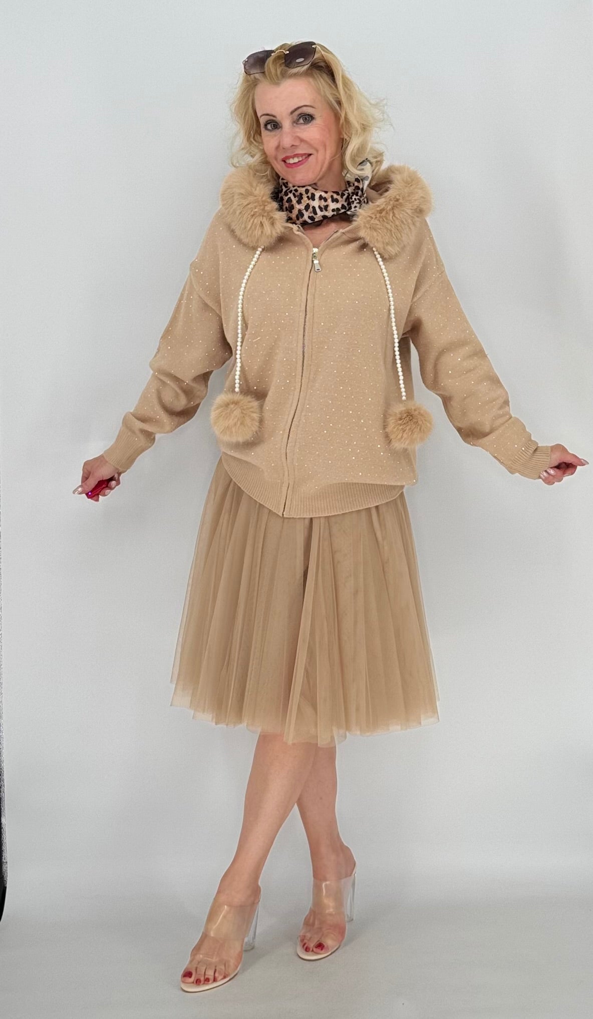 Kuschelige Strickjacke mit Fell-Details, beige