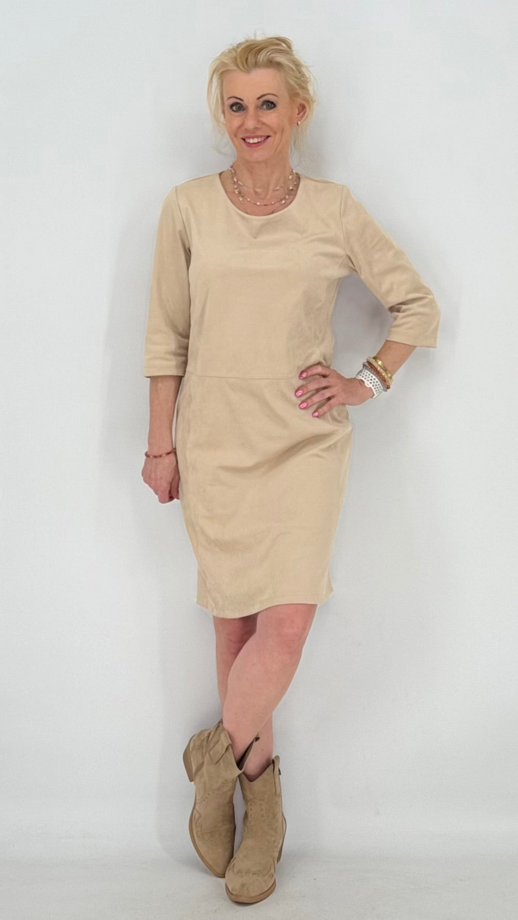 ESViViD Kleid velour, beige