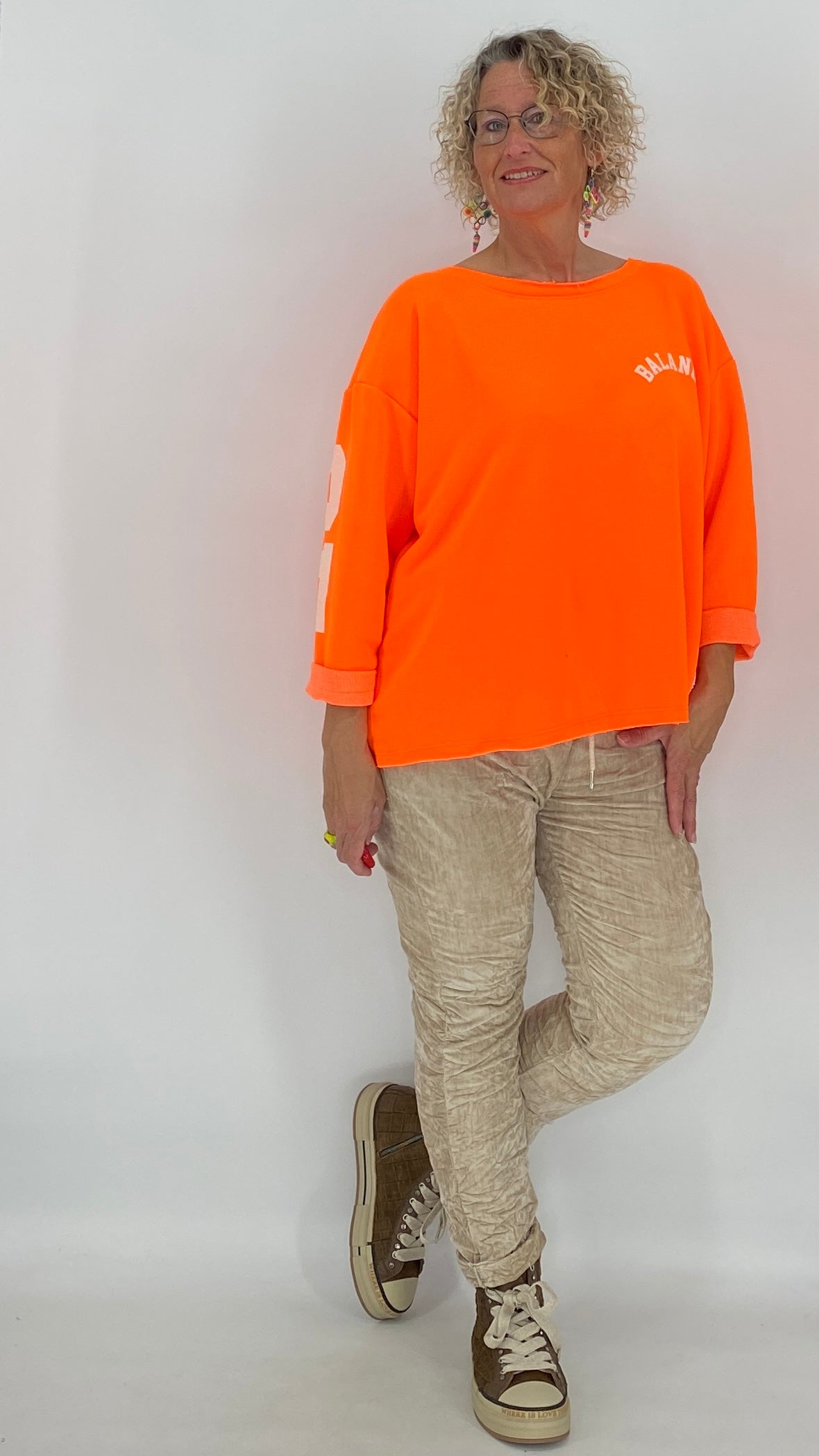 Sweatshirt in orange, balance