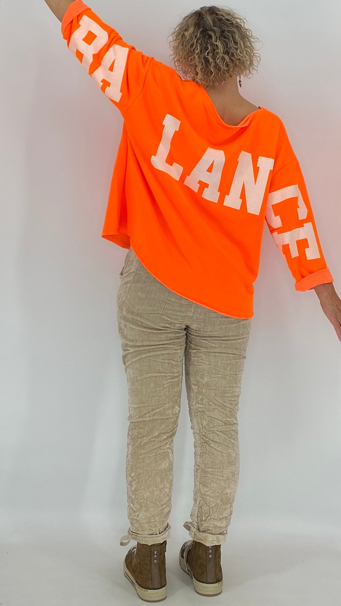 Sweatshirt in orange, balance