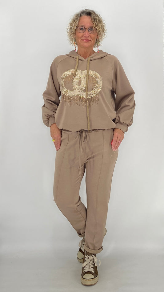 Hose mit genähter Bügelfalte, bordo, beige