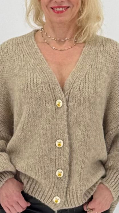 Strickjacke "just Smile" mit schönen Knöpfen
