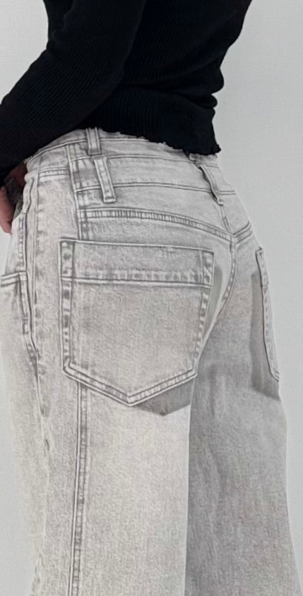 Wide-Leg Jeans L212 grau