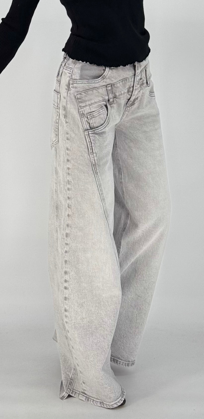 Wide-Leg Jeans L212 grau