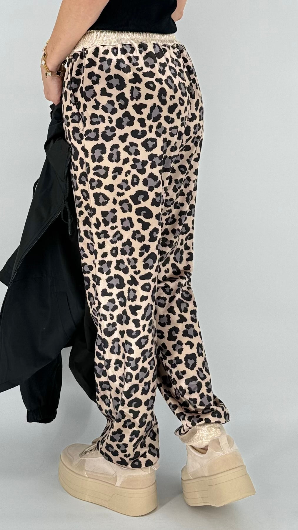 Jogpants Hose "Leo" glänzend