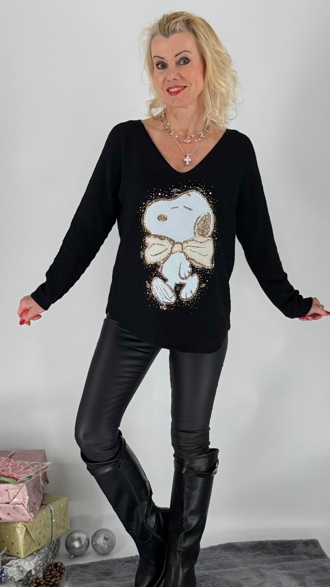 Pullover "Snoopy" in schwarz