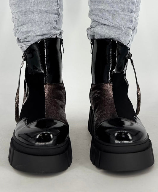 Boots schwarz/petwer lack A-916