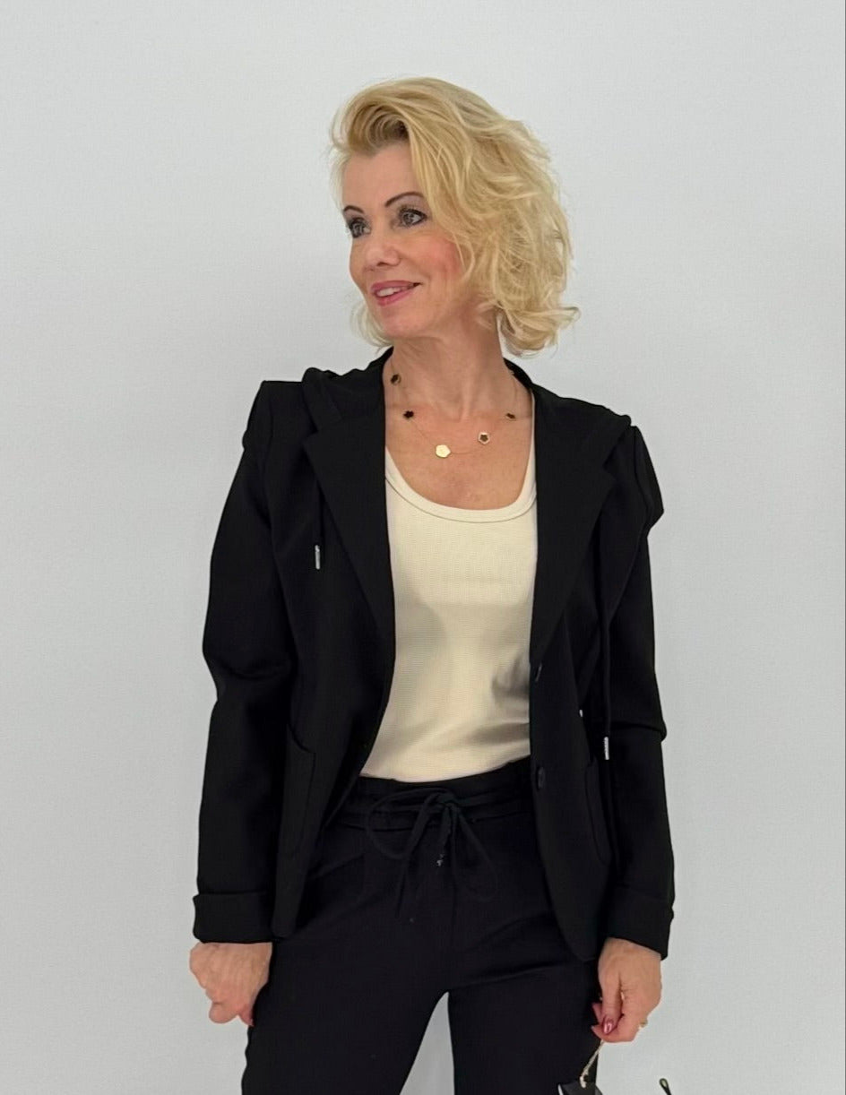 Blazer ESViViD in schwarz mit Kapuze