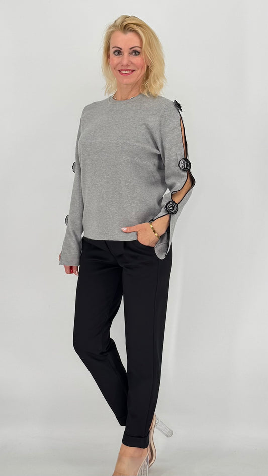 Pullover mit dekorativem Besatz, grau