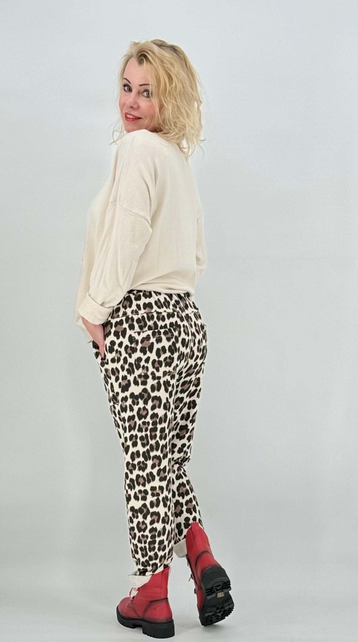 Baggy Hose leo