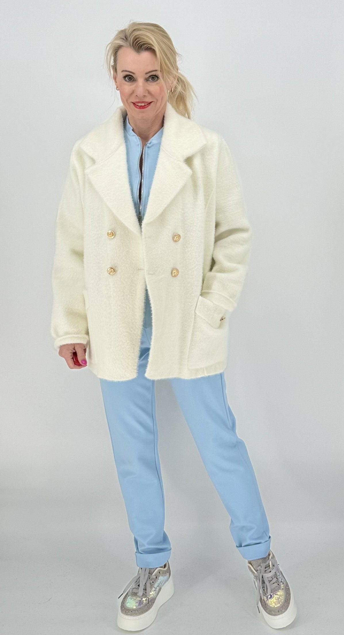 Kuschelige Jacke creme/weiß