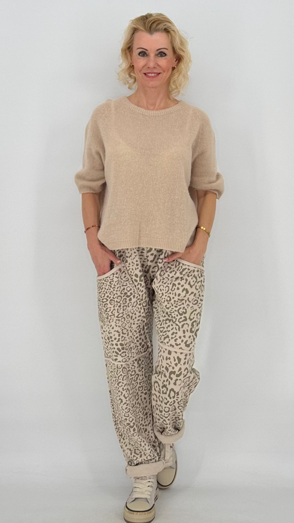 Jogpants Hose "Leo", beige/grün