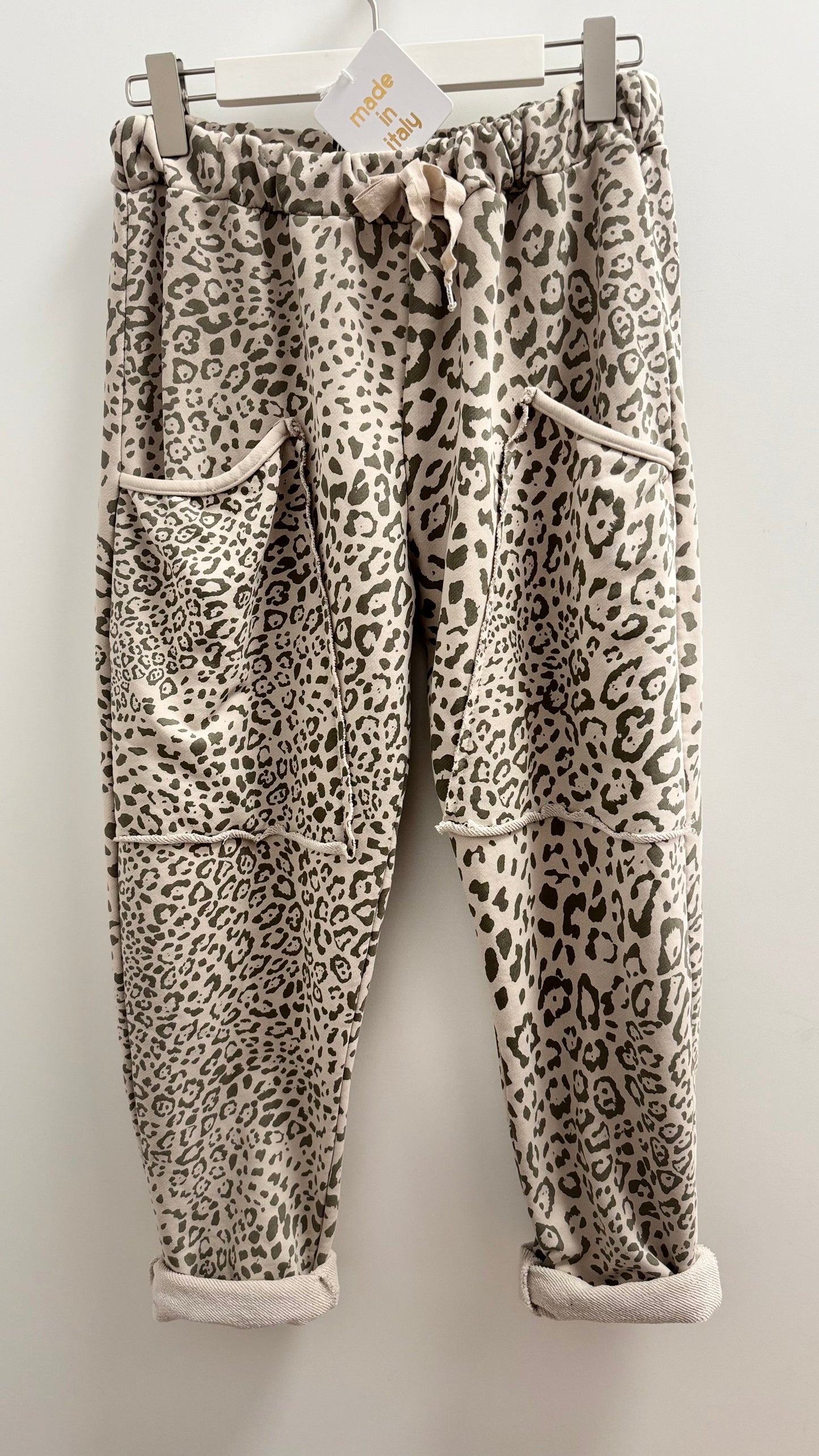 Jogpants Hose "Leo", beige/grün