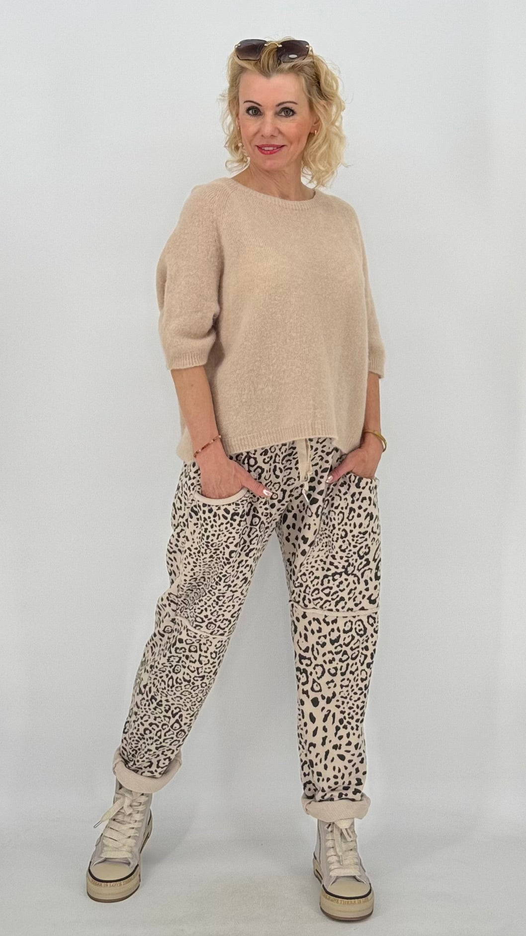 Jogpants Hose "Leo", beige/schwarz