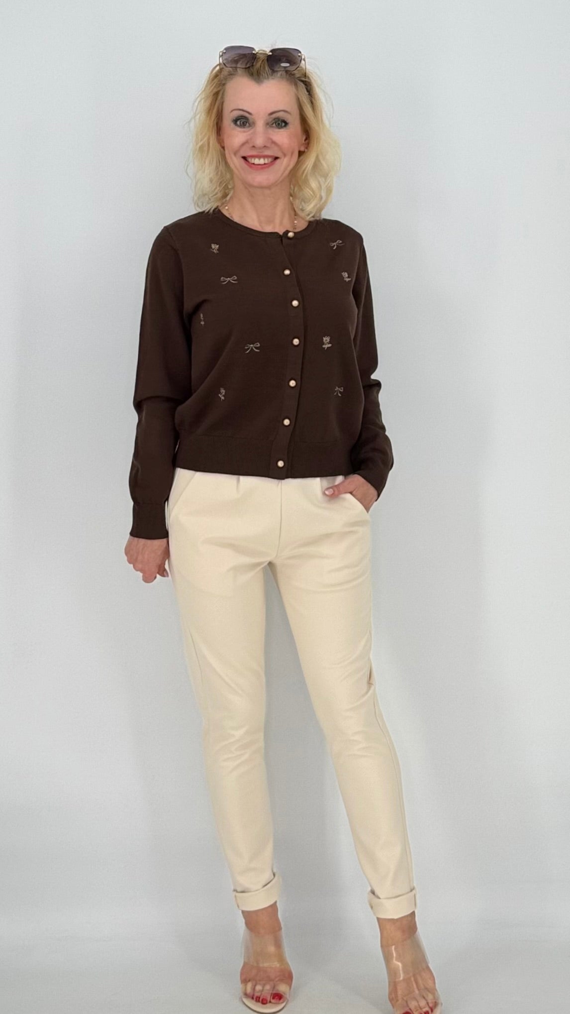 Strickjacke, mit Schleife, braun