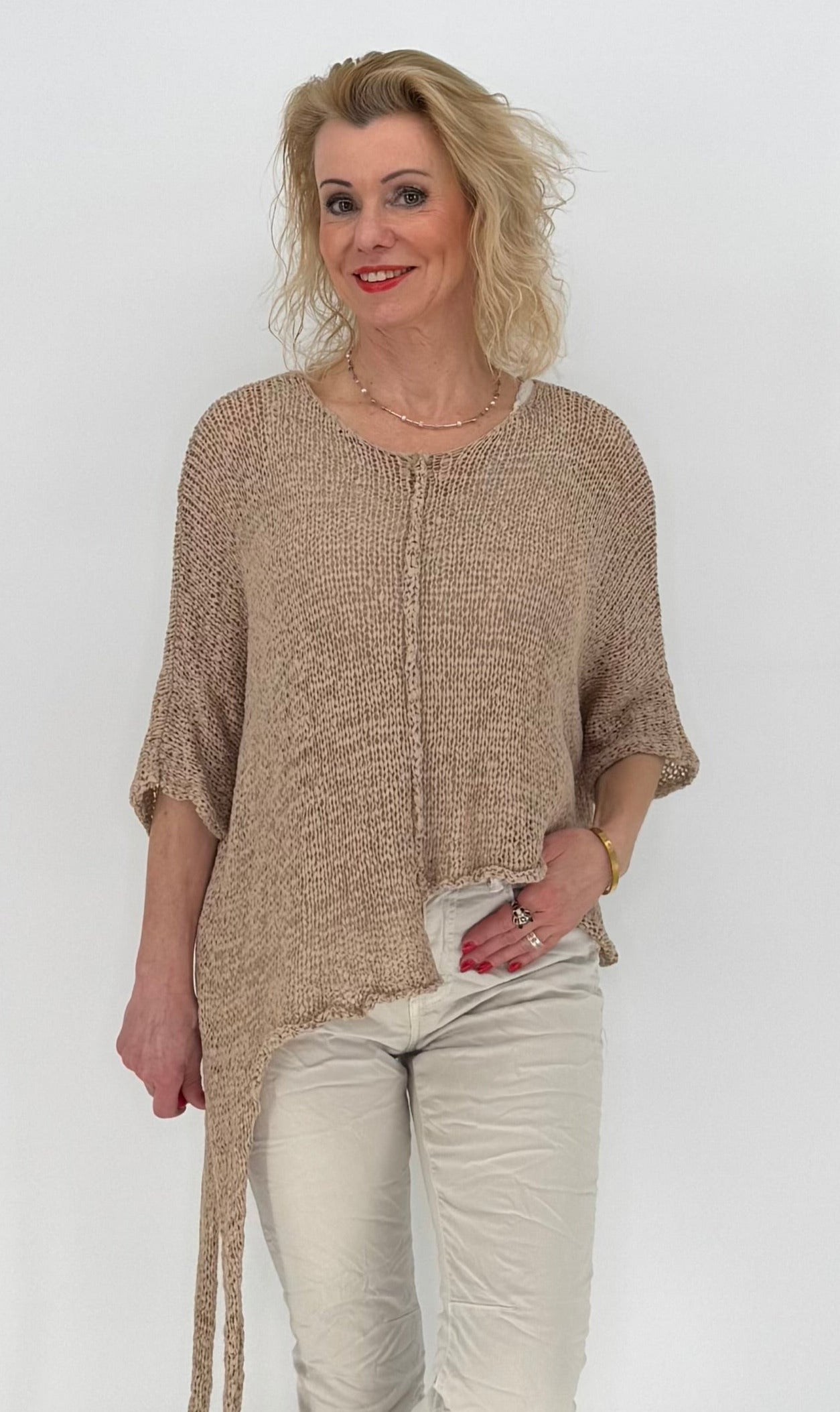 Asymmetrischer Pullover braun