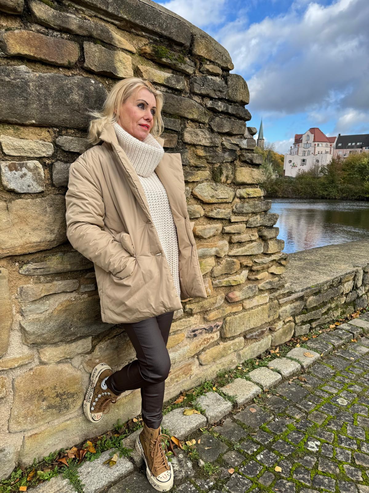 Jacke, beige, grün knöpfen