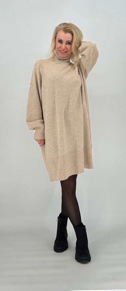 Long Pullover beige
