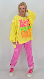 Sweatshirt in gelb, olive, pink