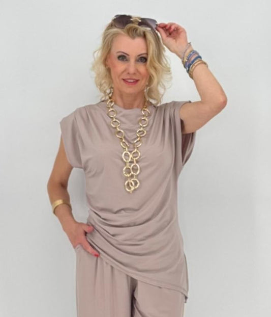 Top "Classy", assymetrisch beige