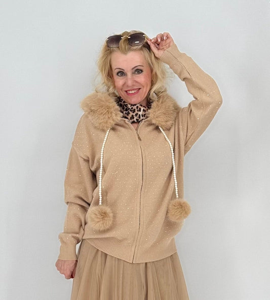 Kuschelige Strickjacke mit Fell-Details, beige
