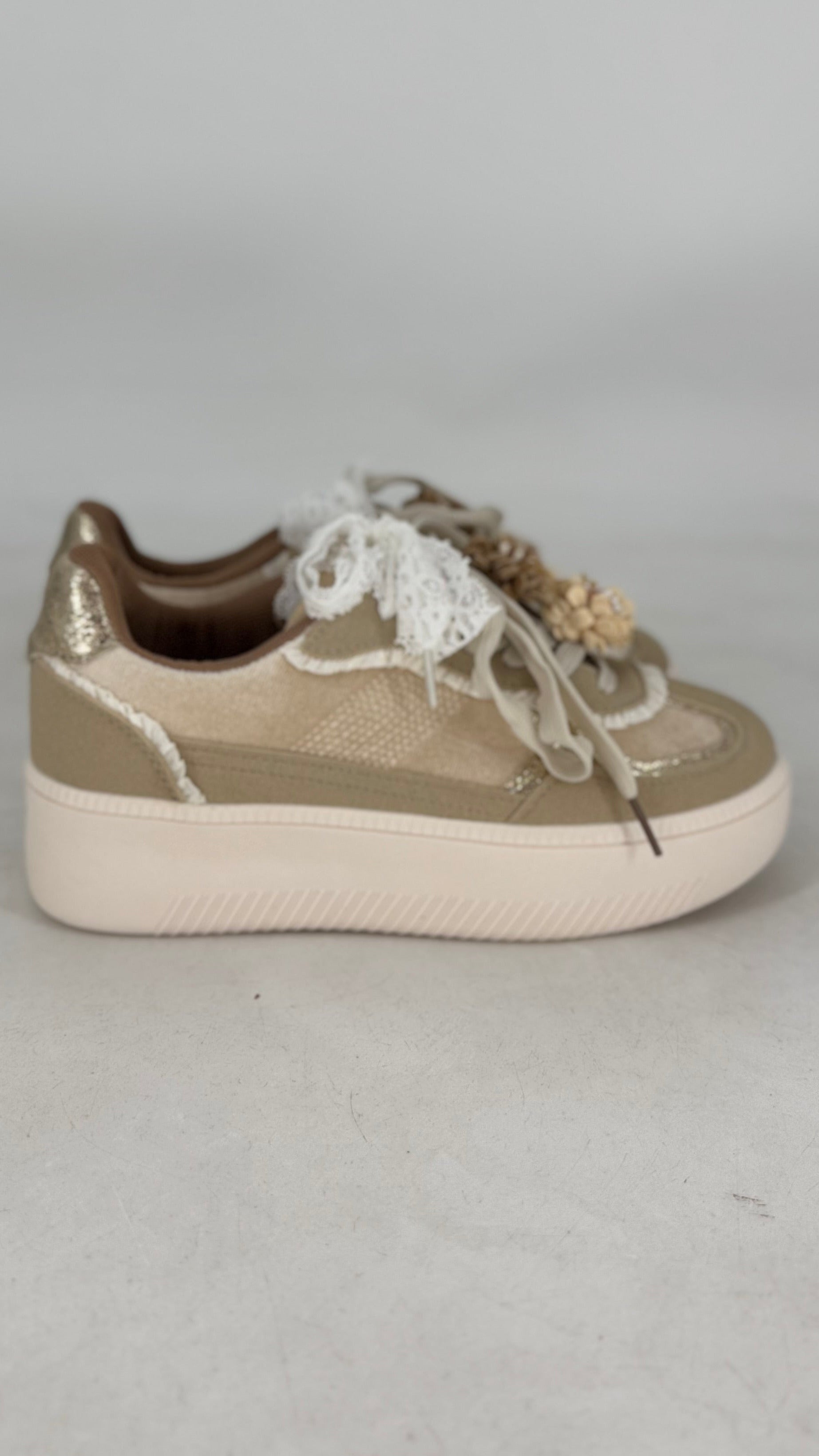 Blütenzauber Sneaker – Beige