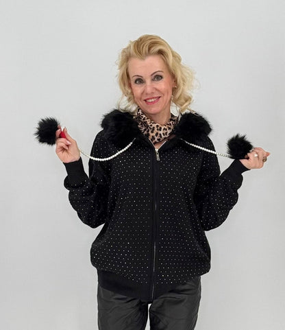 Kuschelige Strickjacke mit Fell-Details, schwarz