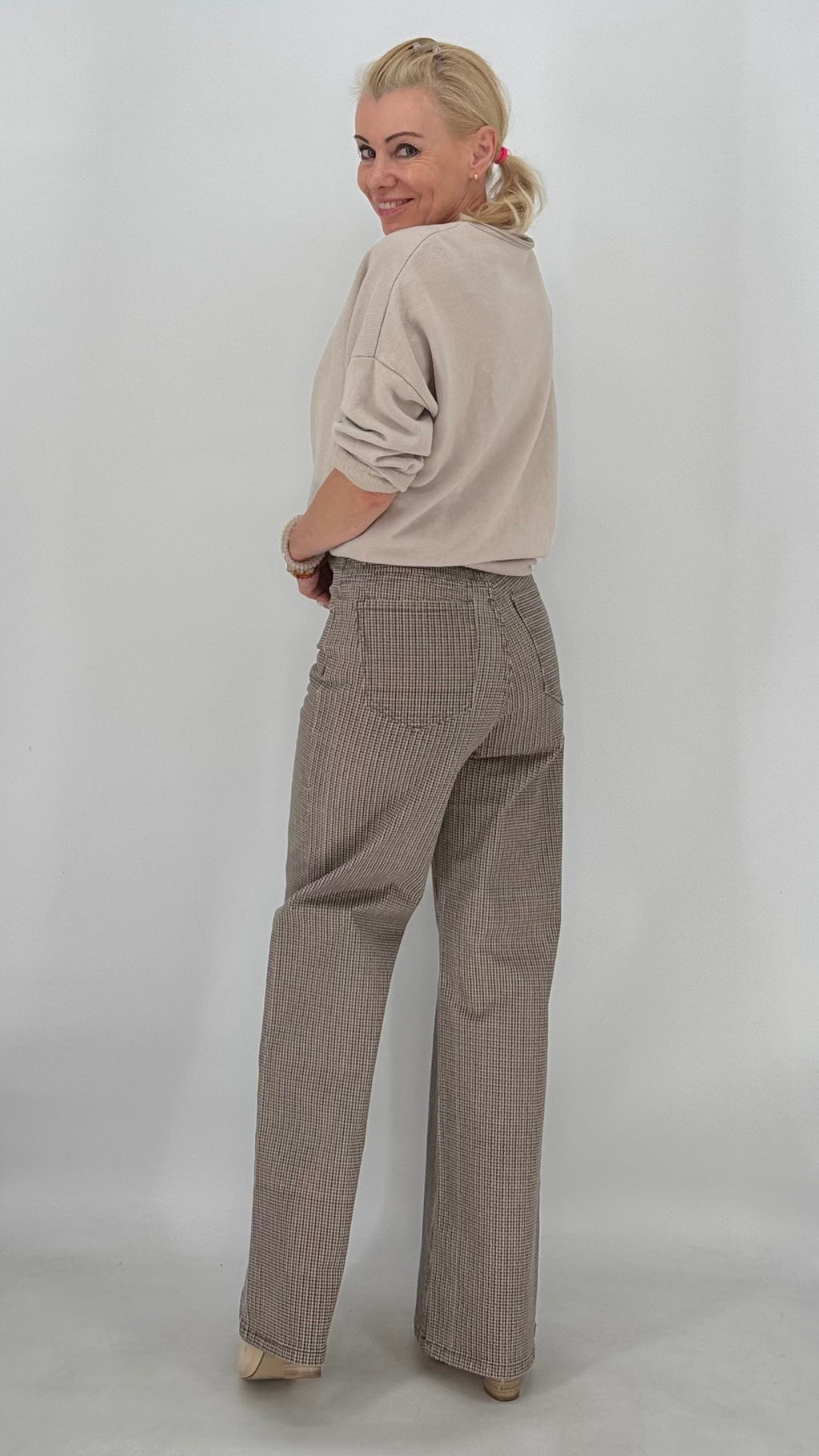 Sweatshirt in taupe