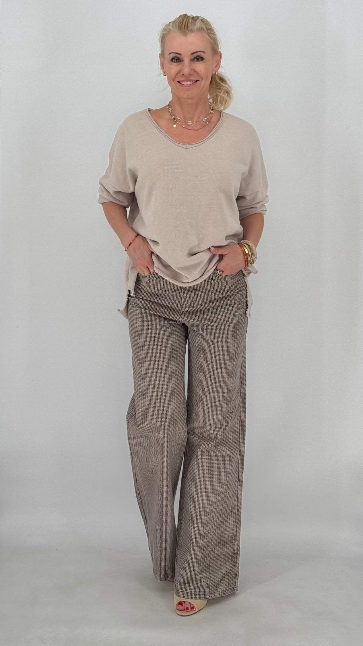Sweatshirt in taupe