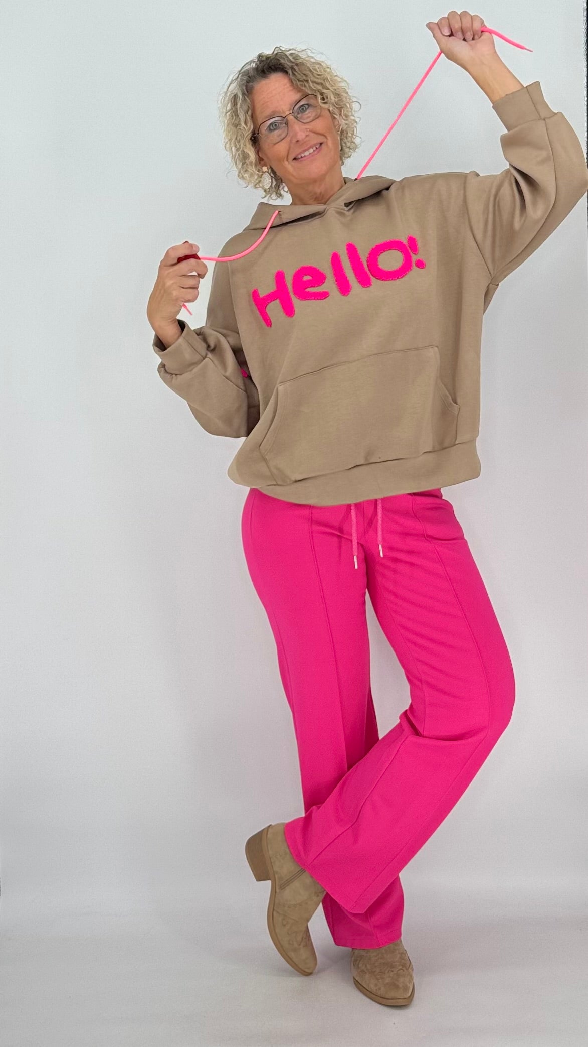 Hoodie beige "HELLO!"