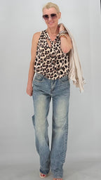Jeans mit auffälligen Patchwork- und Leo-Details