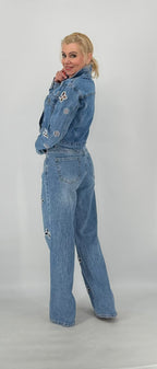 Jeans Jacke mit floralen Cut‑outs und Perlen-Blumen