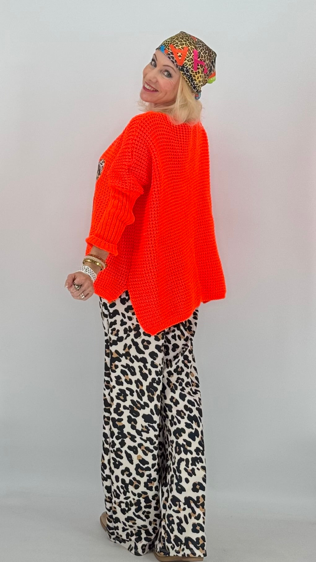 Pullover "Happy" orange