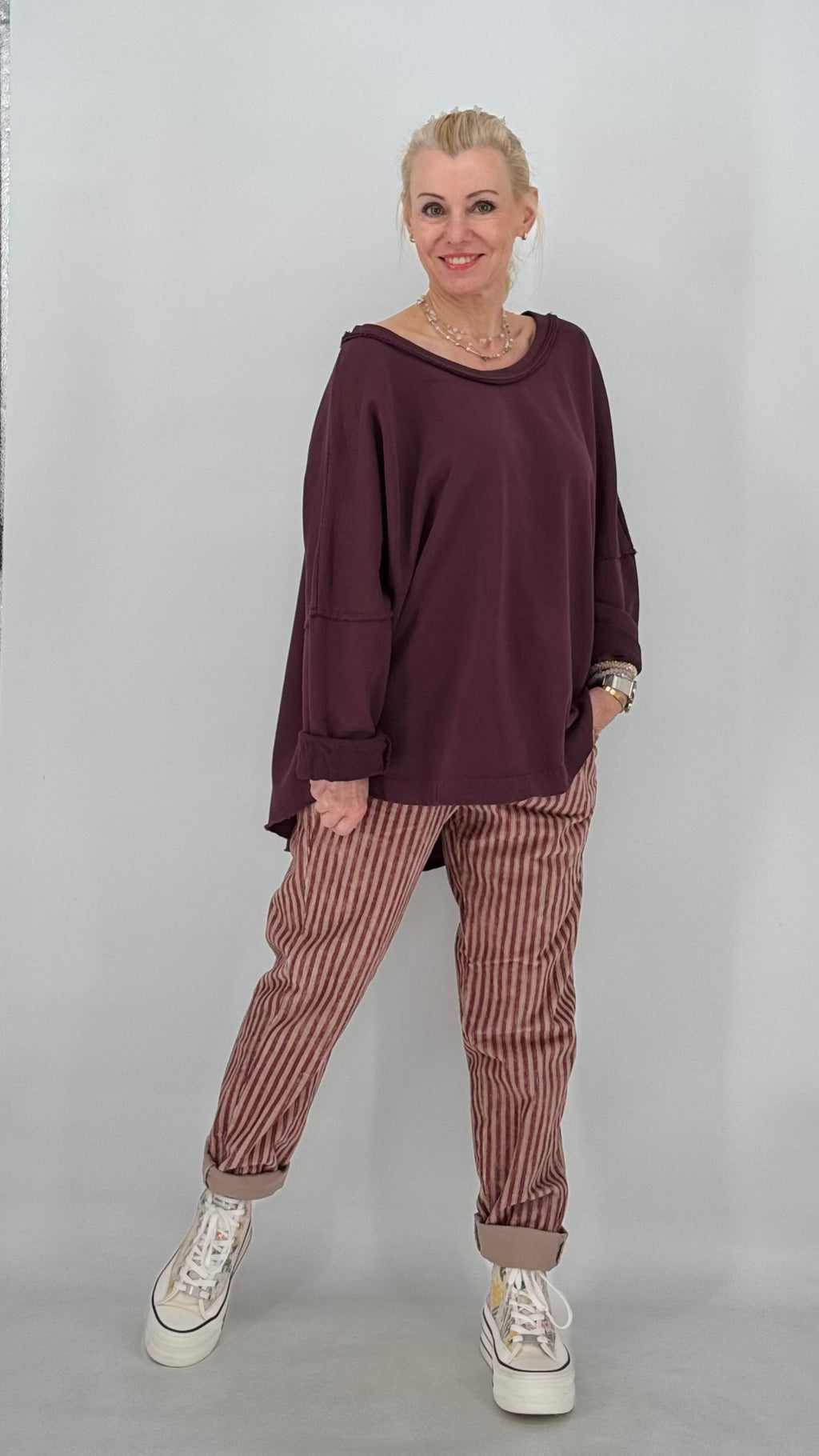Sweatshirt in Khaki, Hellbraun, Bordeaux