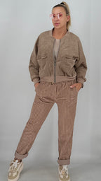 Bomberjacke mit Wildlederstruktur und Stickerei