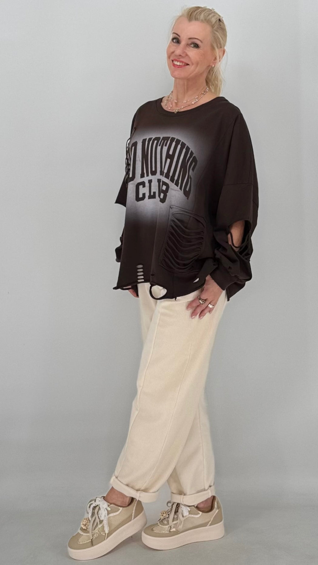 Sweatshirt "Do nothing club", taupe, braun