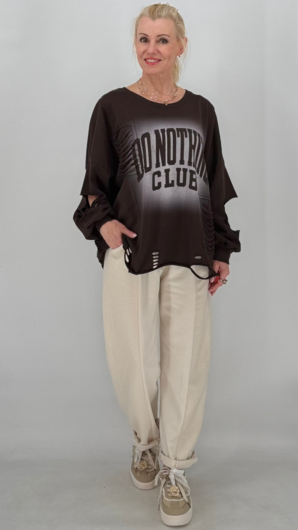 Sweatshirt "Do nothing club", taupe, braun