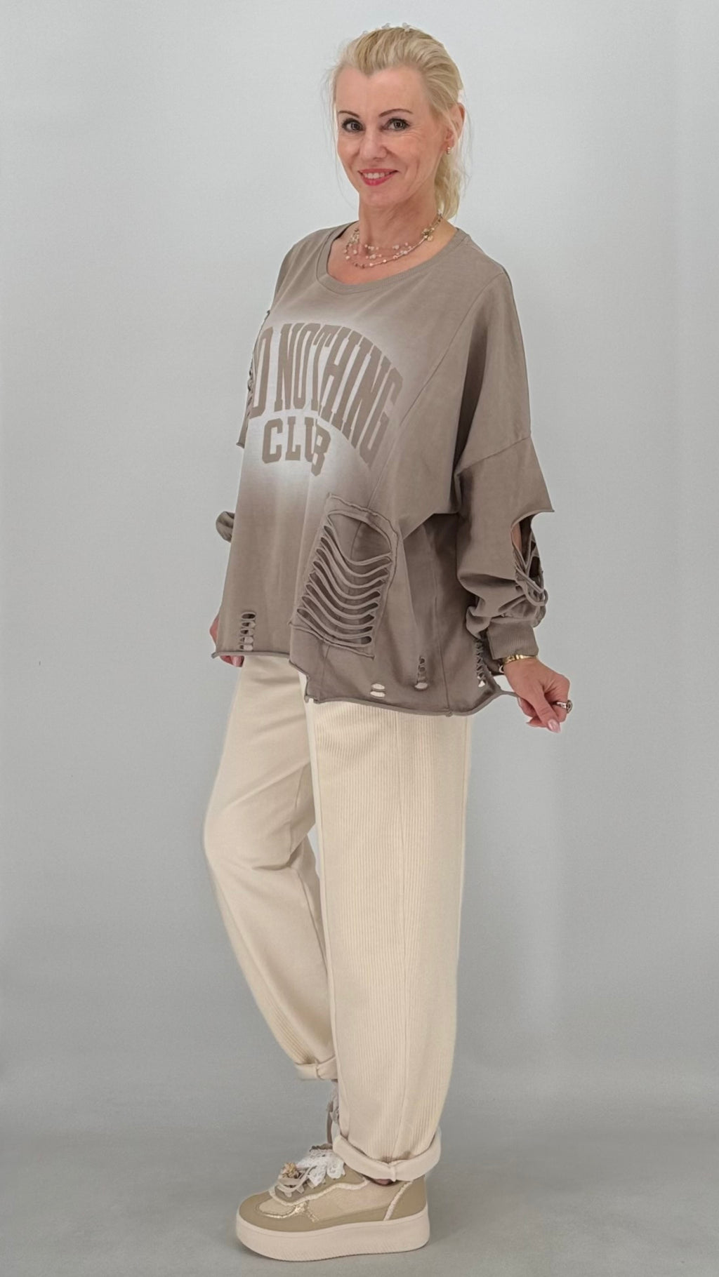Sweatshirt "Do nothing club", taupe, braun