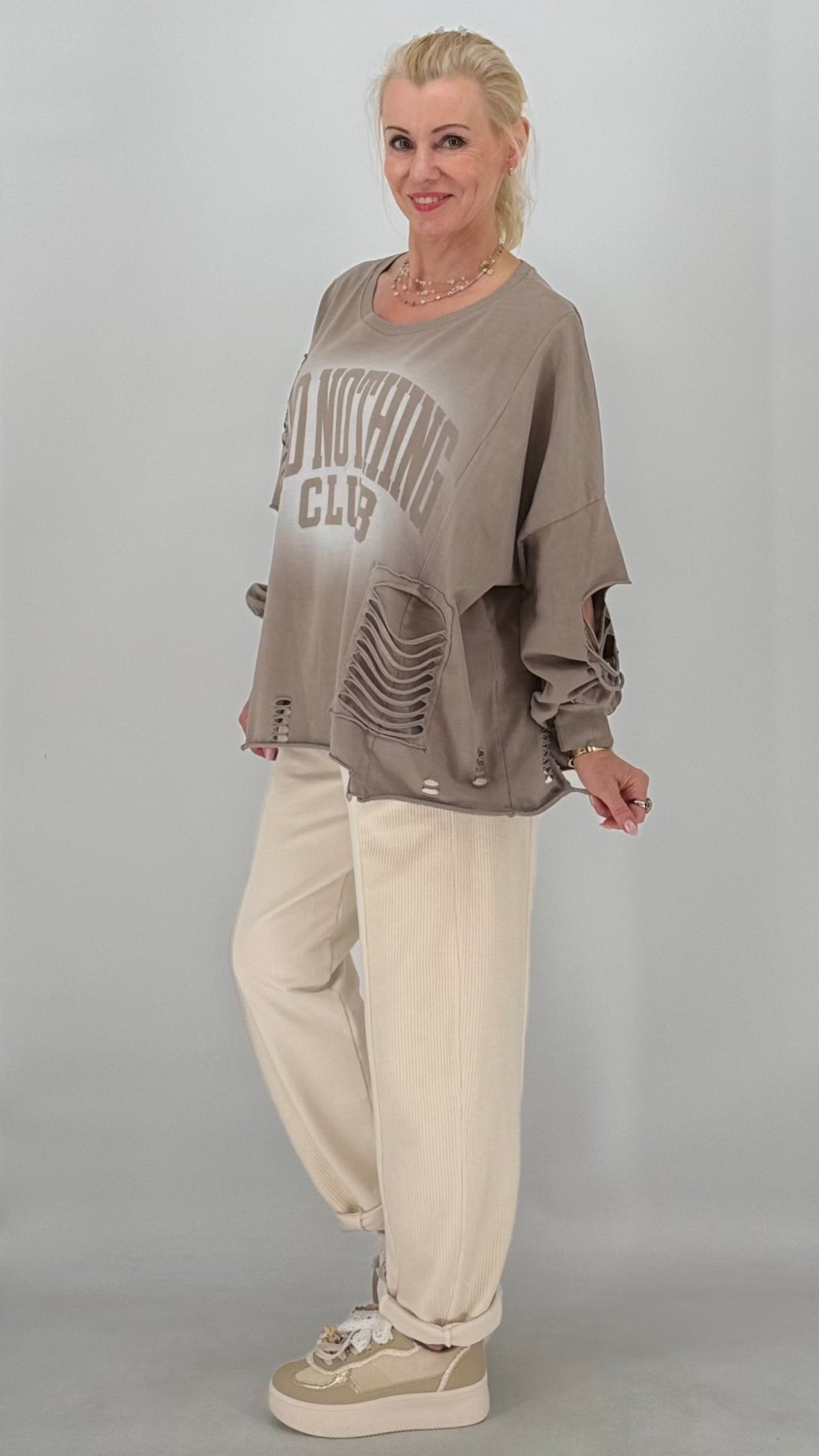 Sweatshirt "Do nothing club", taupe, braun