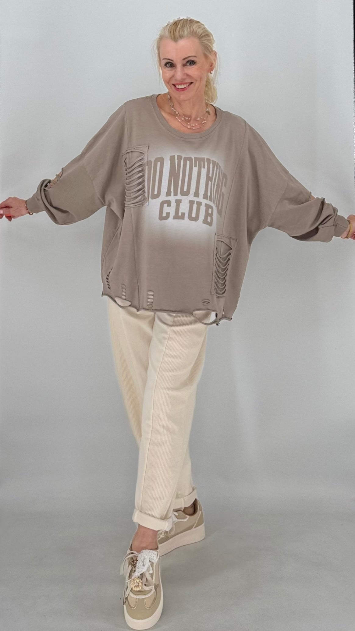 Sweatshirt "Do nothing club", taupe, braun