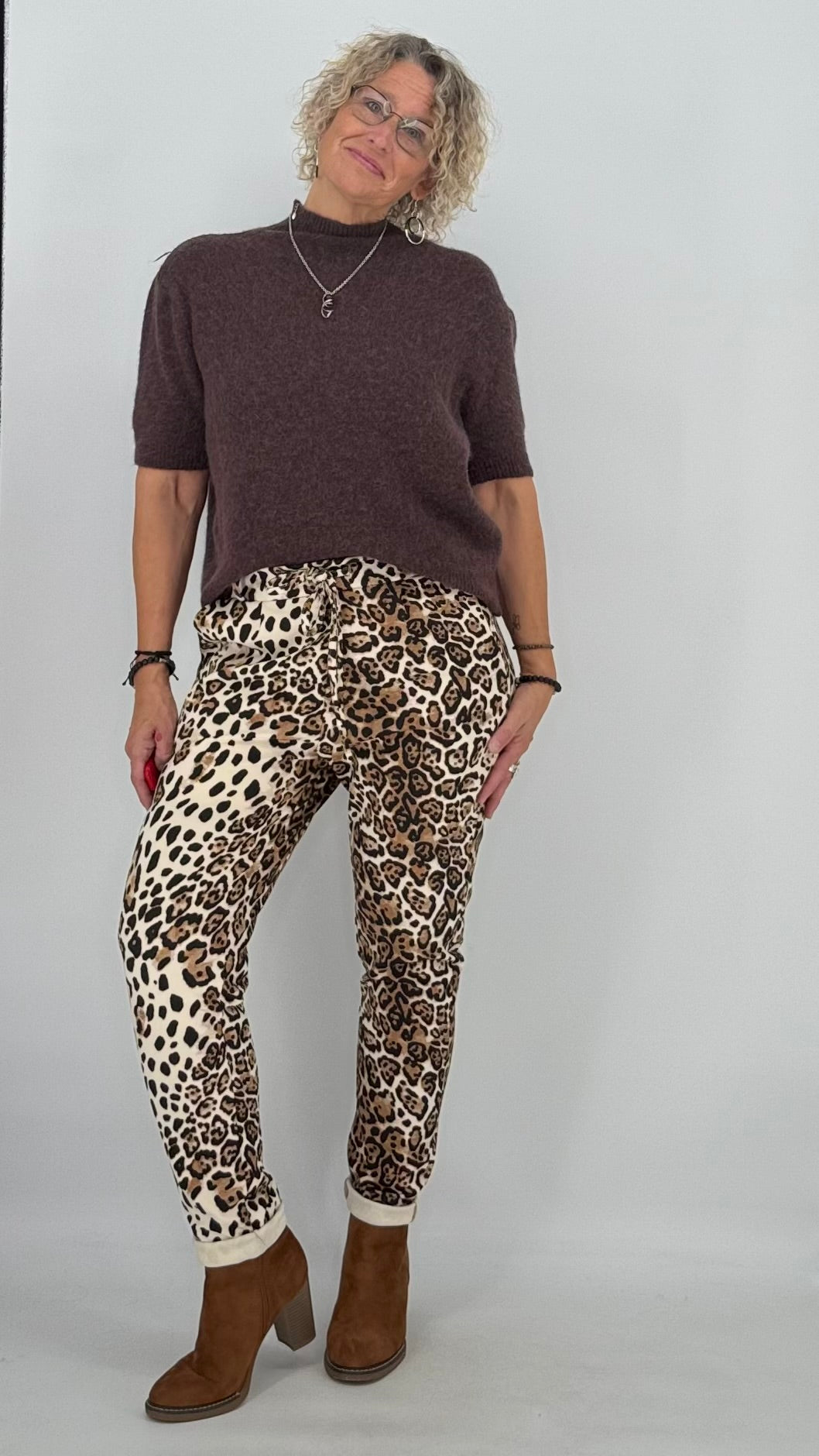 ESViViD Hose ohne Umschlag, Leo