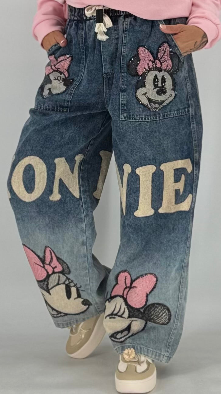 Denim mit verspielten Details