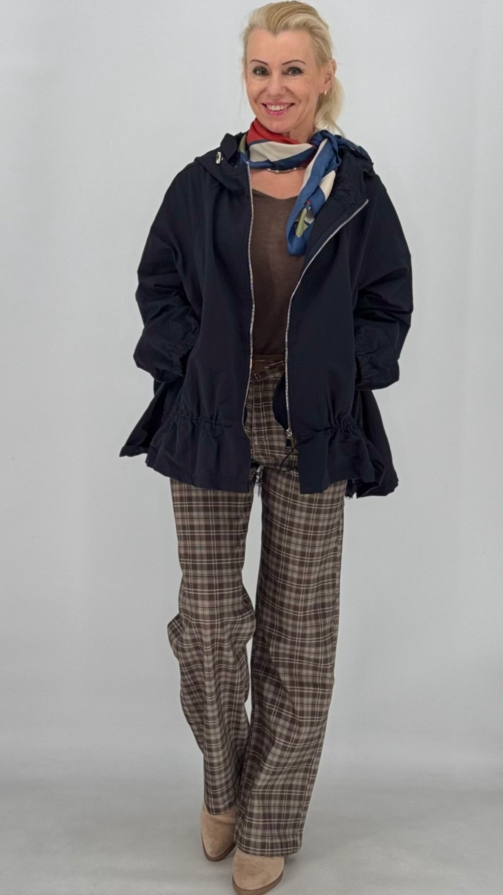 Jacke mit Spitze und Kapuze "Sandra" in Blau