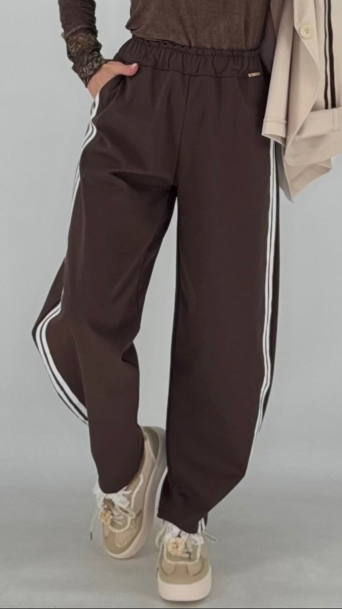 Hosen mit Galonstreifen, braun