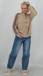 Pullover mit Reißverschluss und Knopfdetails mit Schlaufen