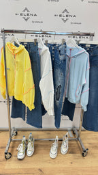 Sweety Jacke aus 100 % Baumwolle in Weiß, Blau und Gelb