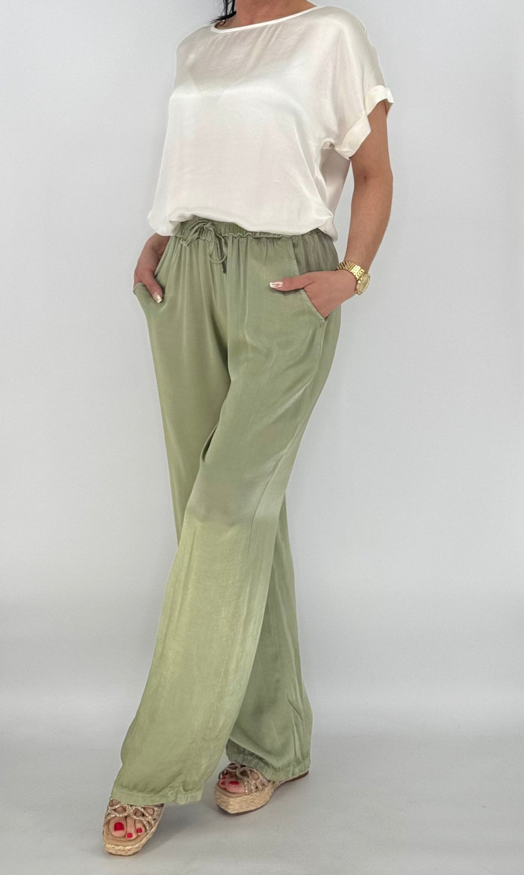 Hosen 100% Viskose, olive