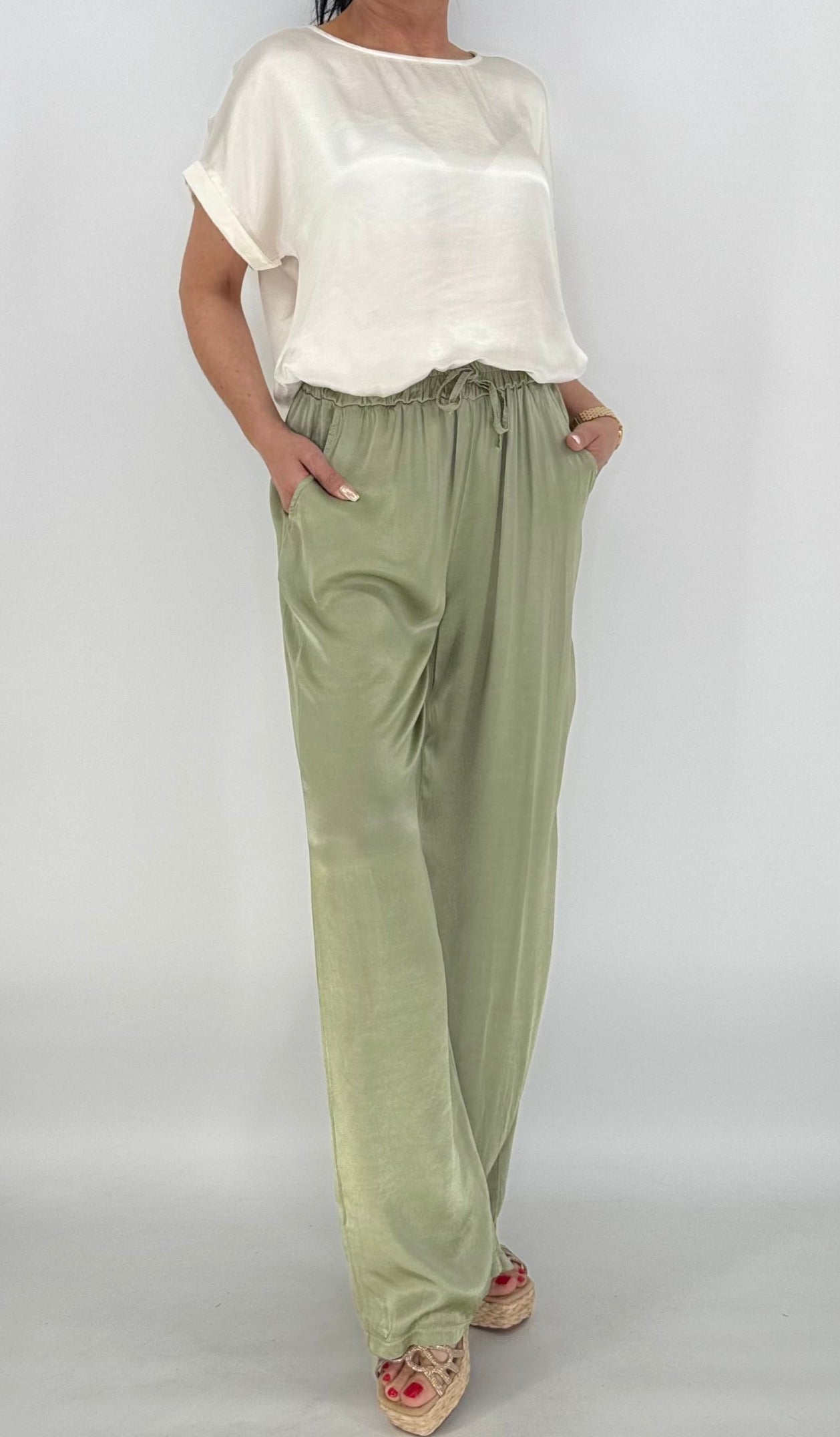 Hosen 100% Viskose, olive