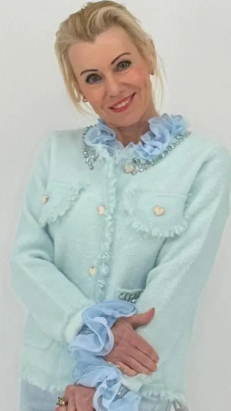 Jacke mit liebevollen Details, in Rosa, Babyblau - By Elena FashionBy Elena FashionJacke mit liebevollen Details, in Rosa, BabyblauBy Elena Fashion